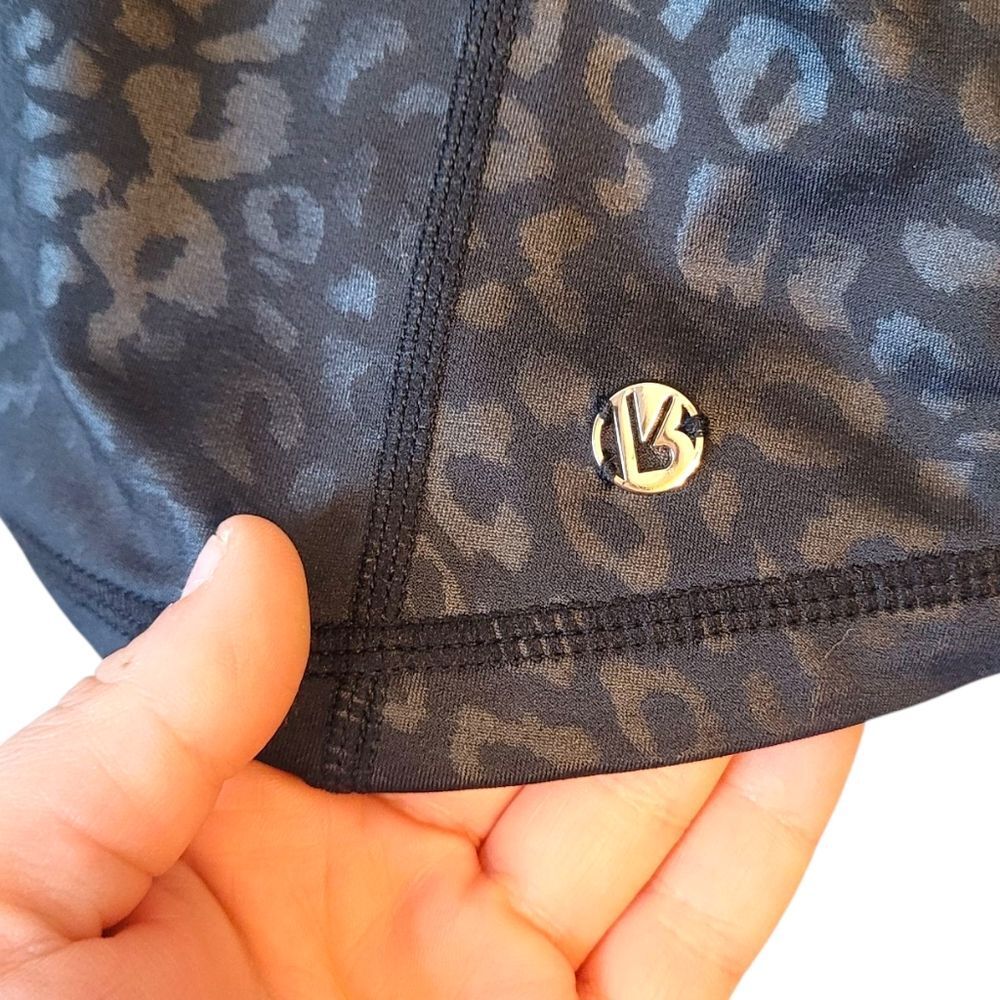 Buff Bunny Women's Black Shiny Leopard Print Zip Up Jacket Size L - Picture 5 of 5